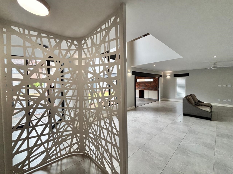 4 Bedroom Property for Sale in Grimbeeck Park North West